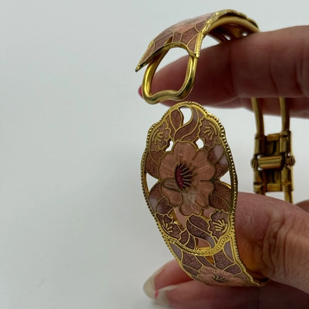 N/A vintage gold